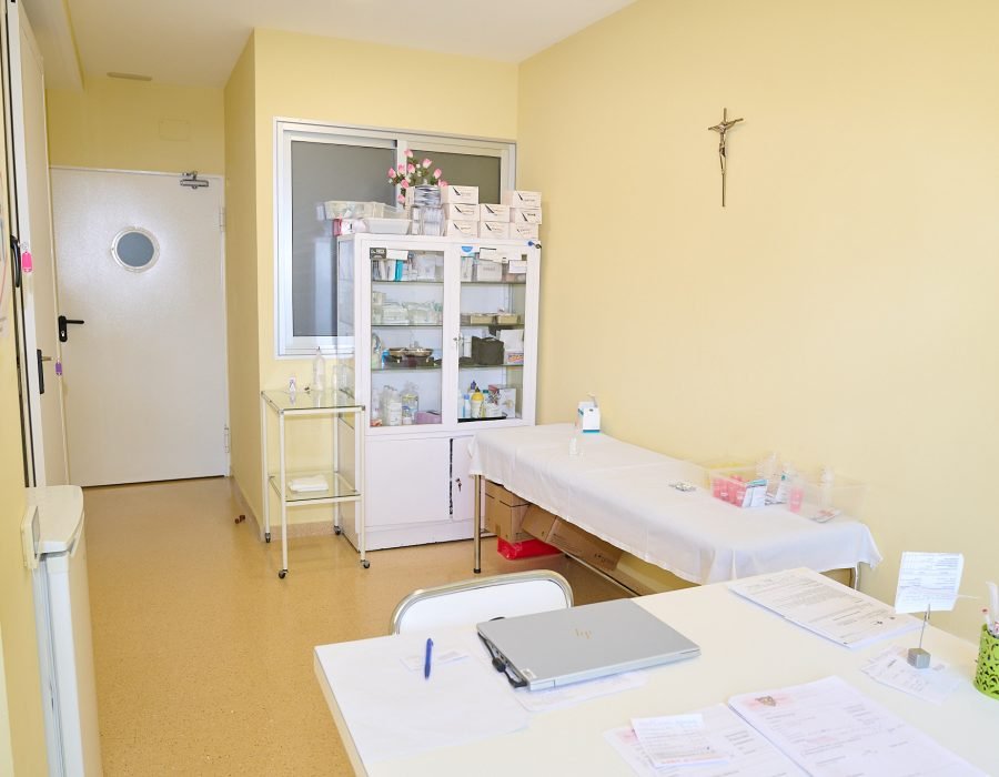 SALA DEL MÉDICO (2)